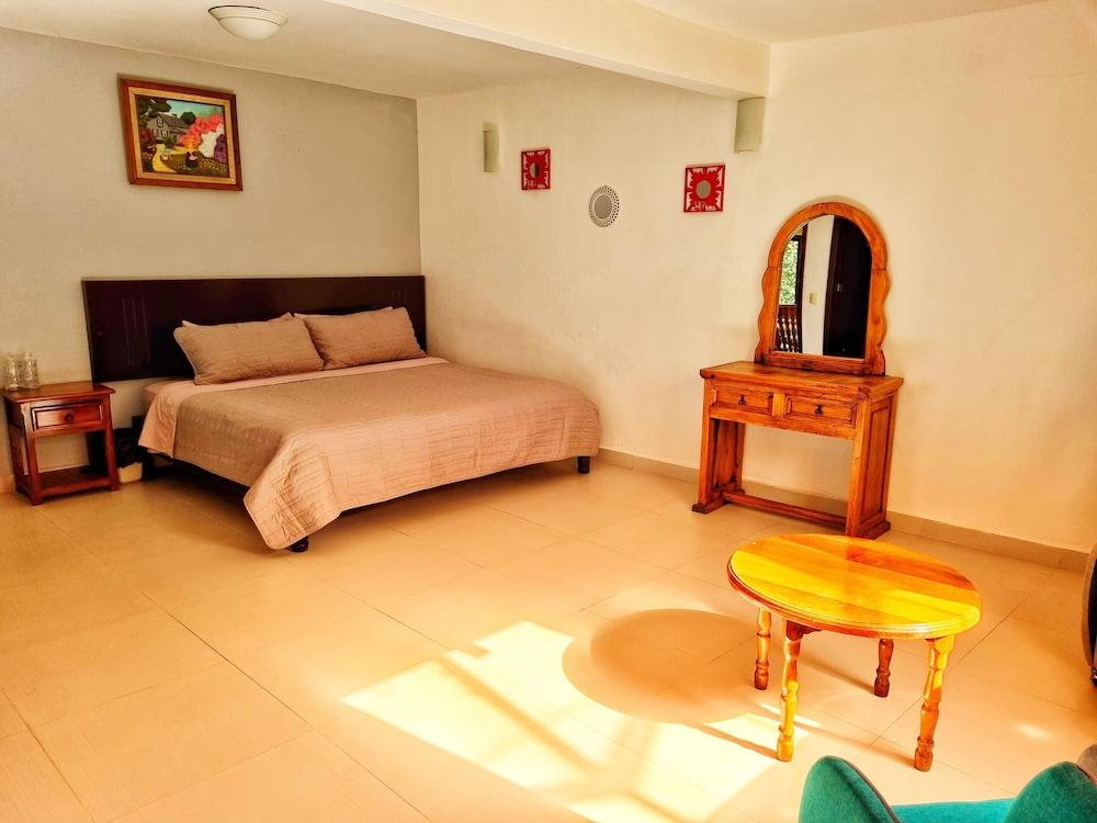 Hotel Jardines Del Carmen San Cristóbal de Las Casas Dış mekan fotoğraf