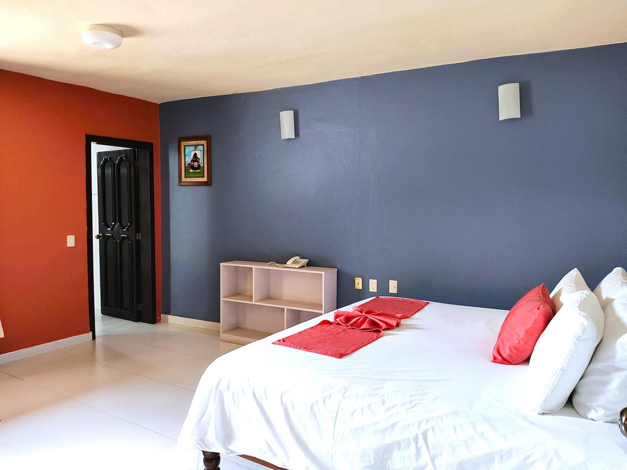 Hotel Jardines Del Carmen San Cristóbal de Las Casas Dış mekan fotoğraf