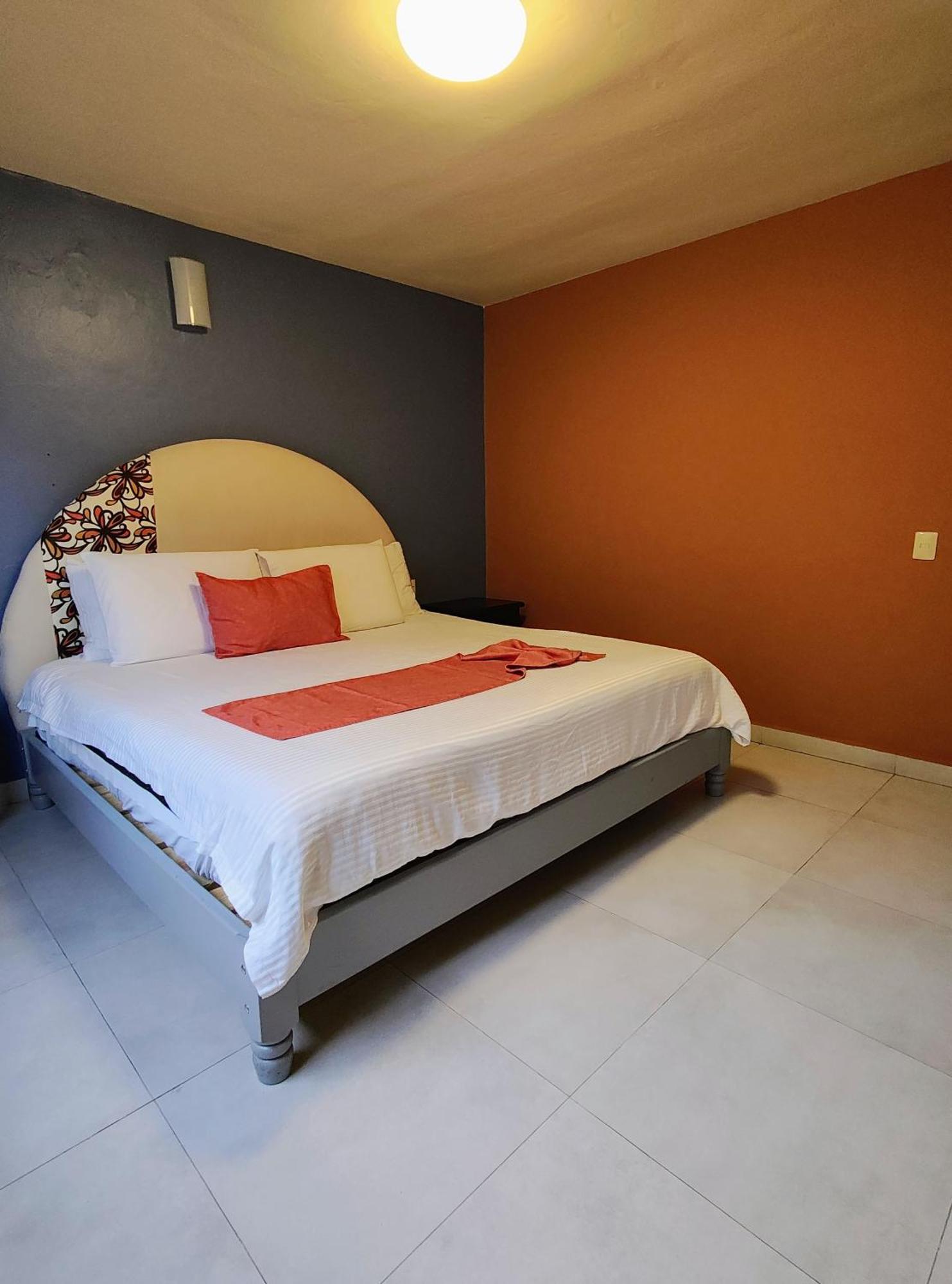 Hotel Jardines Del Carmen San Cristóbal de Las Casas Dış mekan fotoğraf